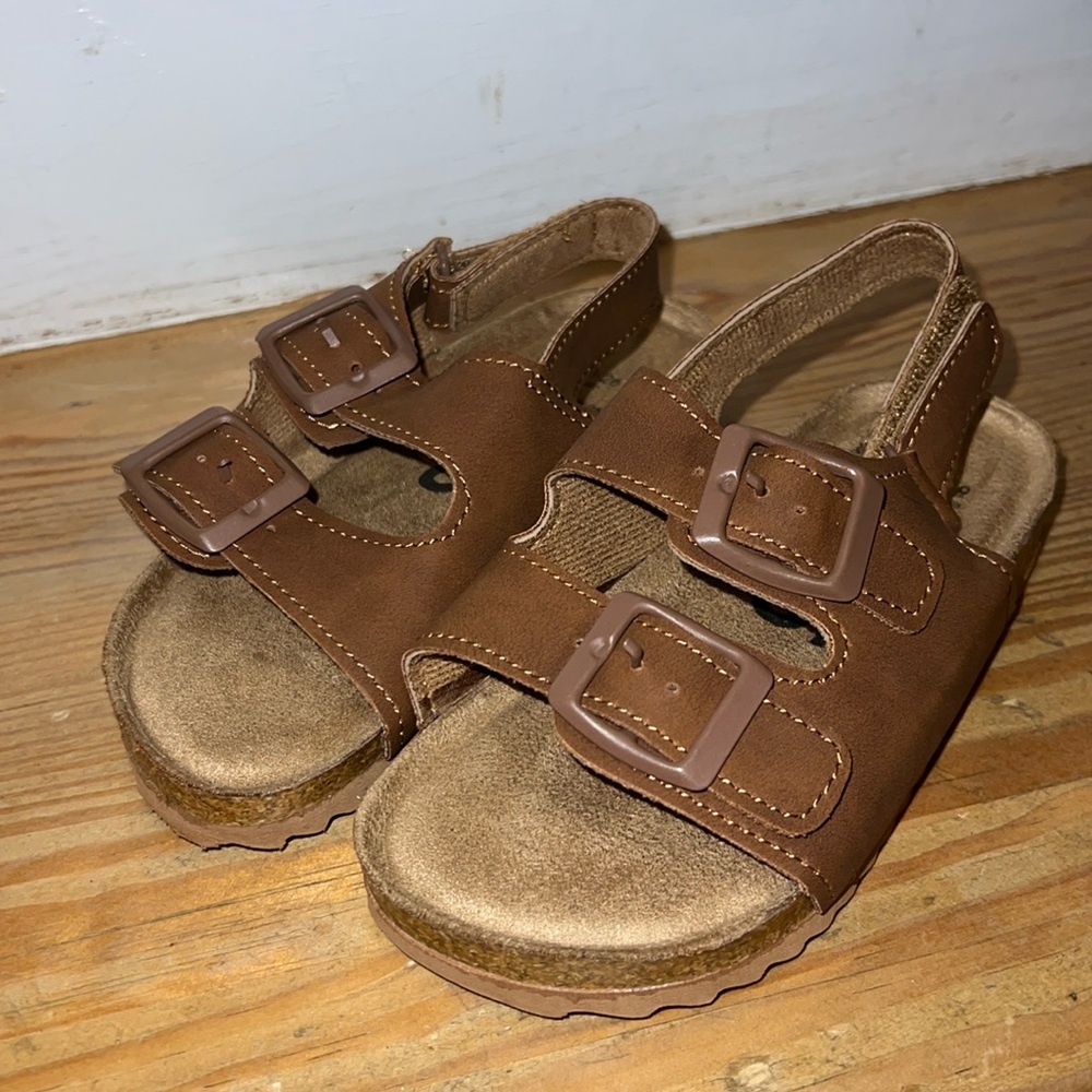 Cotton On KIDS Sandals size 9 NWOT
